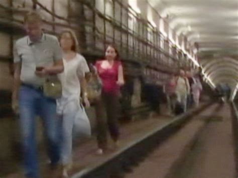 At Least 20 Dead In Russia Subway Derailment Abc News