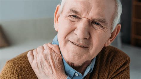 De Outubro O Dia Da Osteoporose Aten O Especial Para Cuidadores De Idosos E Familiares