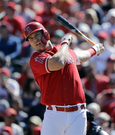 Mike Trout Angels Close To Record 432 Million 12 Year Deal