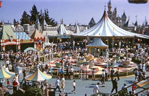 Kennedy Era Folks At Disneyland In Kodachrome Vintage Disneyland Disneyland Pictures