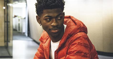 Old Town Road Billboard Removes Lil Nas X Song From Hot Country Chart Critics Question