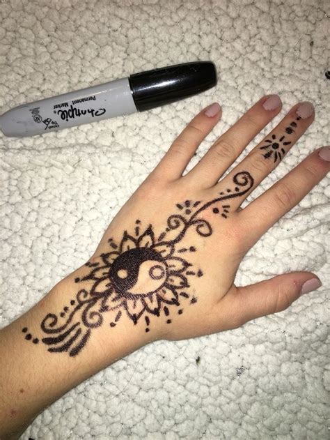 Easy Simple Henna Done With Sharpie Sharpie Tattoos Hand Tattoos
