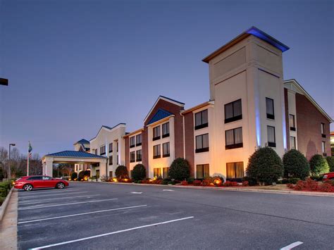 Downtown Dahlonega Ga Hotels Holiday Inn Express Dahlonega