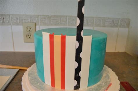 How To Make Vertical Fondant Stripes On Cakes Grated Nutmeg Birthday Cake For Him Fondant