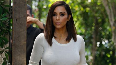 Kim Kardashian revela cuánto pesa y anuncia selfie desnuda