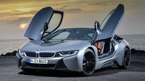The bmw i8 is very aerodynamic in nature and is build using intelligent lightweight construction with carbon fibre. 2018 BMW i8 Coupe - The Sports Car of the Future - YouTube