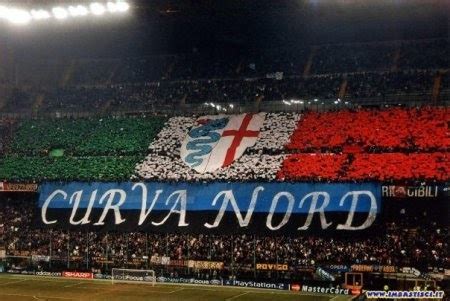 La curva nord ha commentato i battibecchi con il resto del pubblico di san siro. Curva Nord Milano - Ultras del Inter de Milan | Barras ...