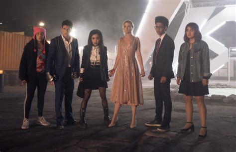Marvel S Runaways Season Two Renewal For Hulu Superhero Series