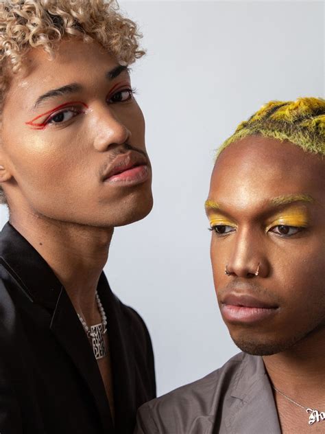 The Biggest Makeup Trend In 2019 Is Gender Fluidity Men Wearing