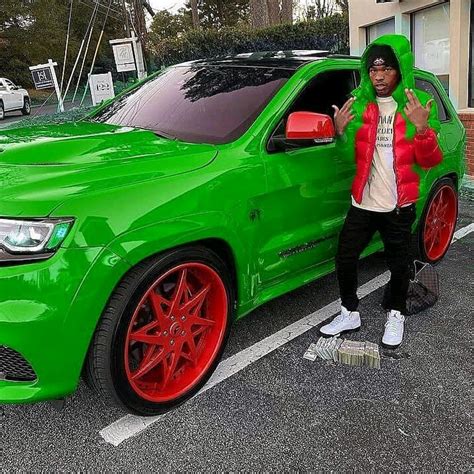Lil Baby Show Off Some Of The Vehicles In His Collection Boomplay Music