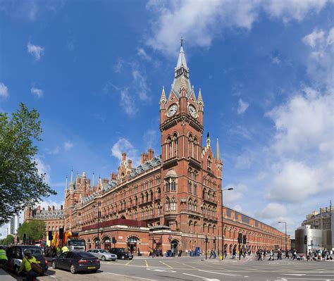 Great London Buildings St Pancras International Railway Station A