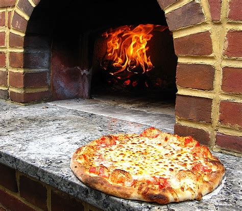 Making A Wood Fired Pizza Oven