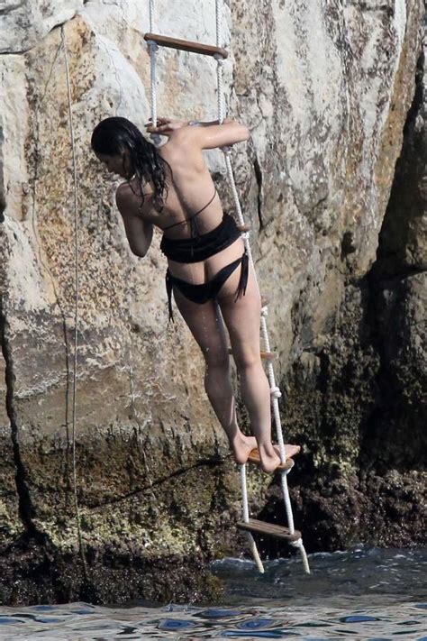 Michelle Rodriguez Titties And Ass In Hot Bikini Photo