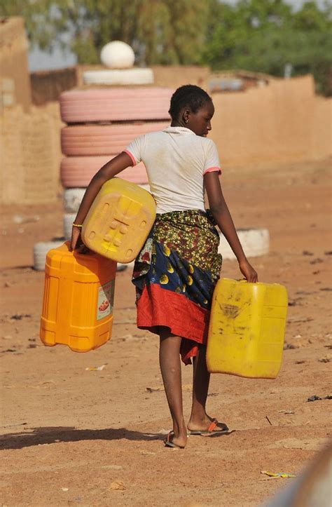 girls do 62 of low status job fetching water in sub saharan africa huffpost impact