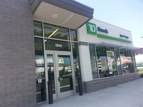 Td Bank Banks And Credit Unions 1866 Weschester Ave Soundview East