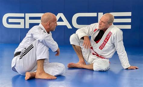 O Treino De Mestre Carlos Gracie Jr Com Professor Carriello Graciemag