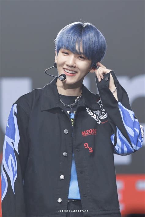 See more ideas about baekhyun, exo, byun baekhyun. EXO's Baekhyun Experienced The Struggles Of International Fans As He Tried Out A Translator App ...