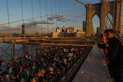 Thousands Of Pro Palestinian Protesters March In New York