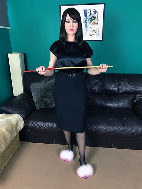 Caning Mistress In Hertfordshire Judicial Caning Miss Jessica Wood