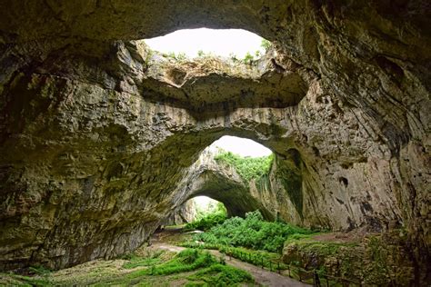 Devetashka Cave In Bulgaria Oc 4000x2667 Places To Visit Yucatan