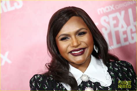 mindy kaling gets bj novak s support at the sex lives of college girls premiere photo