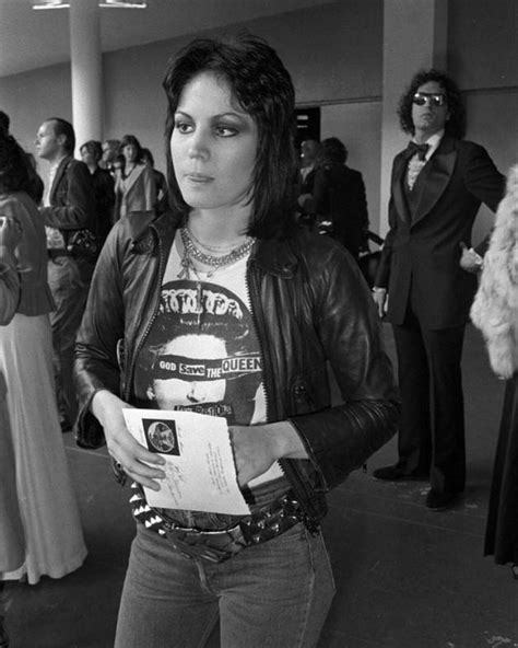 Joan Jett Wearing A Sex Pistols Shirt Pic By Brad Elterman Songs Smiths