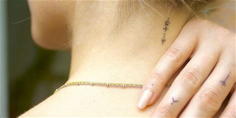 25 Tiny Tattoos For Girls Beautiful And Cute Tiny Tattoos