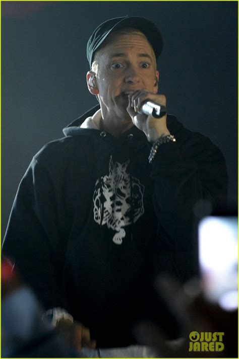 Eminem Rap God At Youtube Music Awards 2013 Watch Now Photo