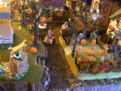 Top 20 Ideas About Lemax Halloween On Pinterest Miniature Phantom