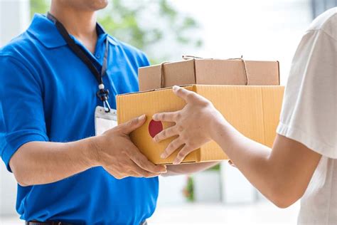 What Is Order Fulfillment Strategy Guide