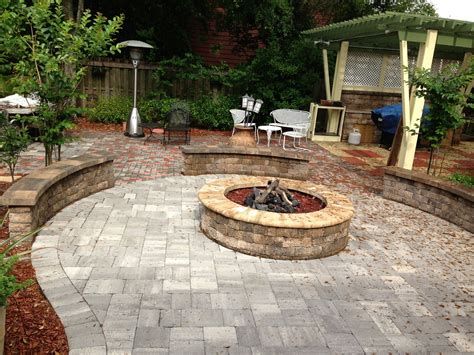 Paver Firepits And Fireplaces Delta Pavers Pavers And Retaining Walls