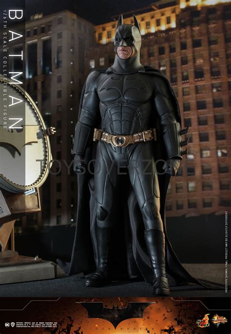 Hot Toys Mms595 Batman Begins 16th Scale Batman Collectible Figure