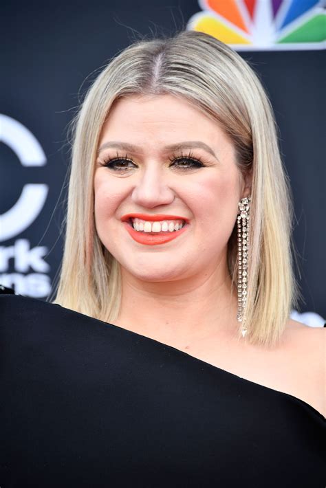 Kelly Clarkson Returns For A Second Season Of Fan Favourite The Kelly