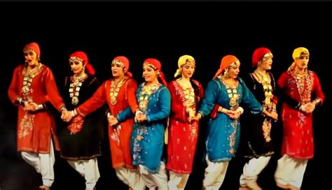 7 Major Dance Forms Of Jammu And Kashmir