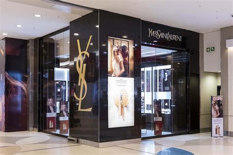 Shop yves saint laurent women's bags at up to 70% off! YSL BEAUTÉ OPENS ITS 1ST BOUTIQUE ON THE AFRICAN CONTINENT ...