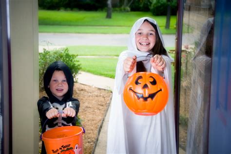 Important Trick Or Treating Safety Tips To Teach Your Kids