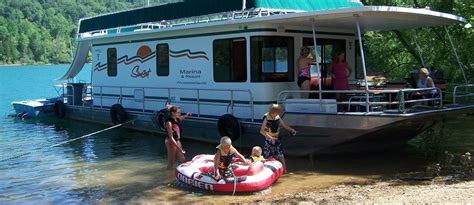 This includes 353 new vessels and 274 used boats, available from both individual owners selling their own boats and professional boat dealers who can often offer boat financing and extended boat warranties. Dale Hollow Lake Houseboat Rentals and Vacation Information