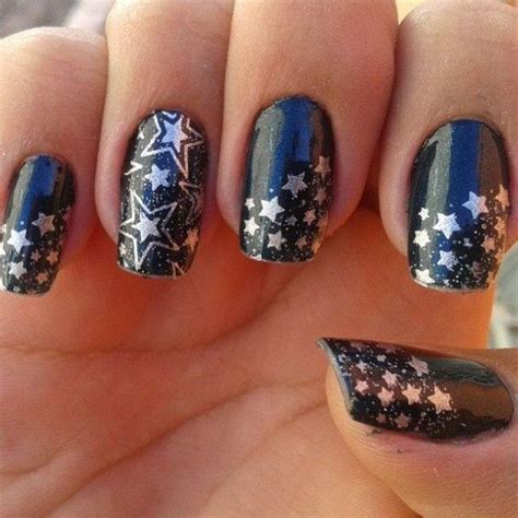 50 Cool Star Nail Art Designs With Lots Of Tutorials And Ideas 2022