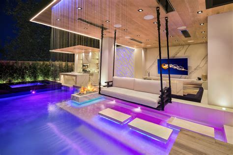 Must-Have Features That Elevate Any Yard - Foxterra Design