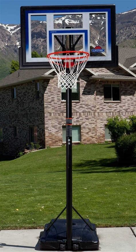 Lifetime 51550 Courtside Portable Basketball Hoop Review