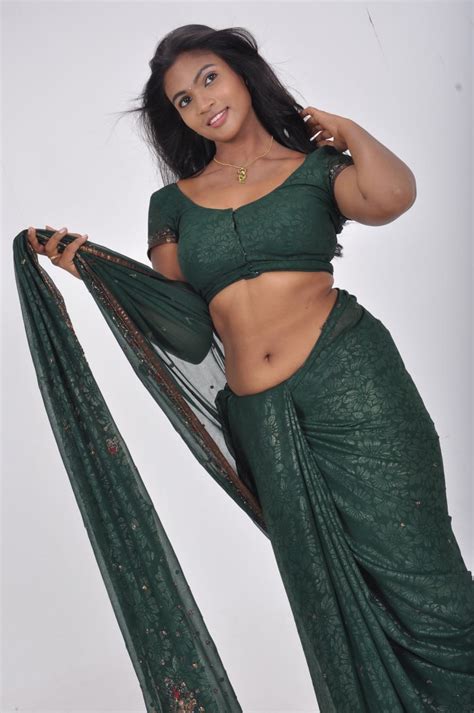 Indian Aunty Actress Wear Saree Below Navel Photos Serial Actress Hot