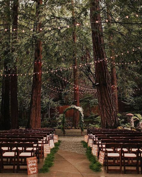 Wedding Chicks On Instagram Fall Calls For Cozy Weddings In The