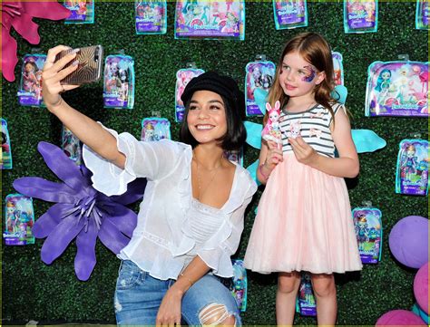 Vanessa Hudgens Snaps Selfies With Fans At Toy Launch Photo 3930727