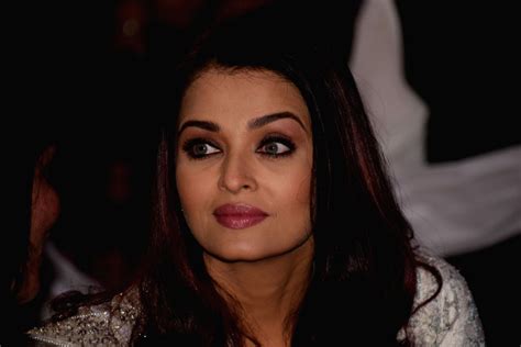 aishwarya rai s paris fashion week look gets mixed reactions