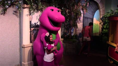 Meeting Barney At Universal Studios Youtube