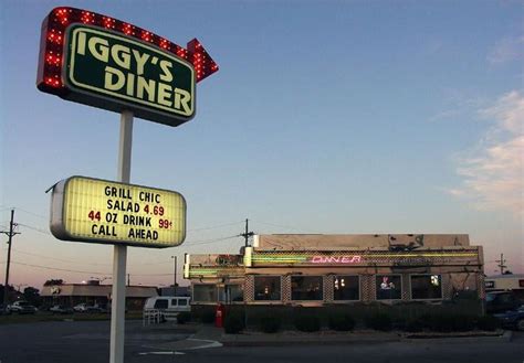 Iggys Diner 28 Photos And 32 Reviews Diners 2400 Grand Ave