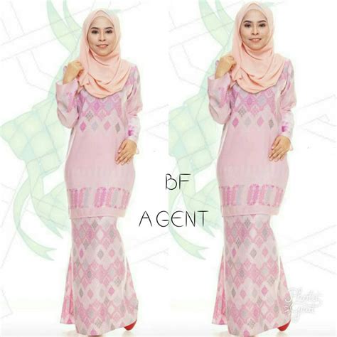 29 baju bridesmaid menarik inspirasi tema warna trending 10 padanan warna paling serasi untuk hijabi agar tak silap pilih padanan warna baju dan tudung hijau emerald kelabu delano my padanan warna raya 2019 puan mary padanan warna baju dan tudung yang sesuai tudung2u 16 gabungan warna yang betul supaya ootd hijabi kelihatan. Beli Baju Kurung Moden Kasih Untuk Wedding Sebagai ...