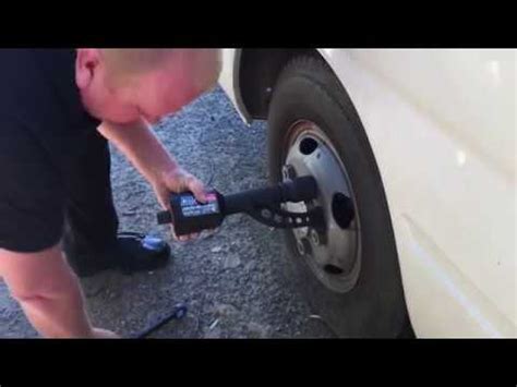 Toyota Coaster Lug Nut Removal With Torque Multiplier YouTube