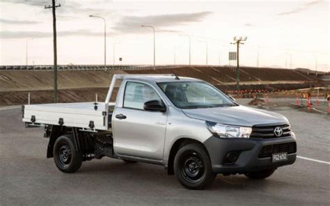 2018 Toyota Hilux Sr 4x4 Cab Chassis Specifications Carexpert