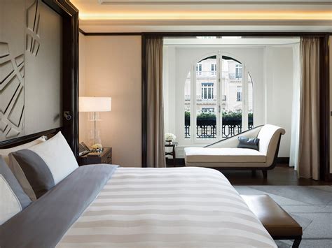 Hotel room types according to view from the room. The Best Time to Book a Hotel Room in Europe - Condé Nast ...